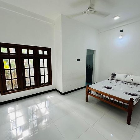 Lalitha Holiday Inn Jaffna Eksteriør bilde