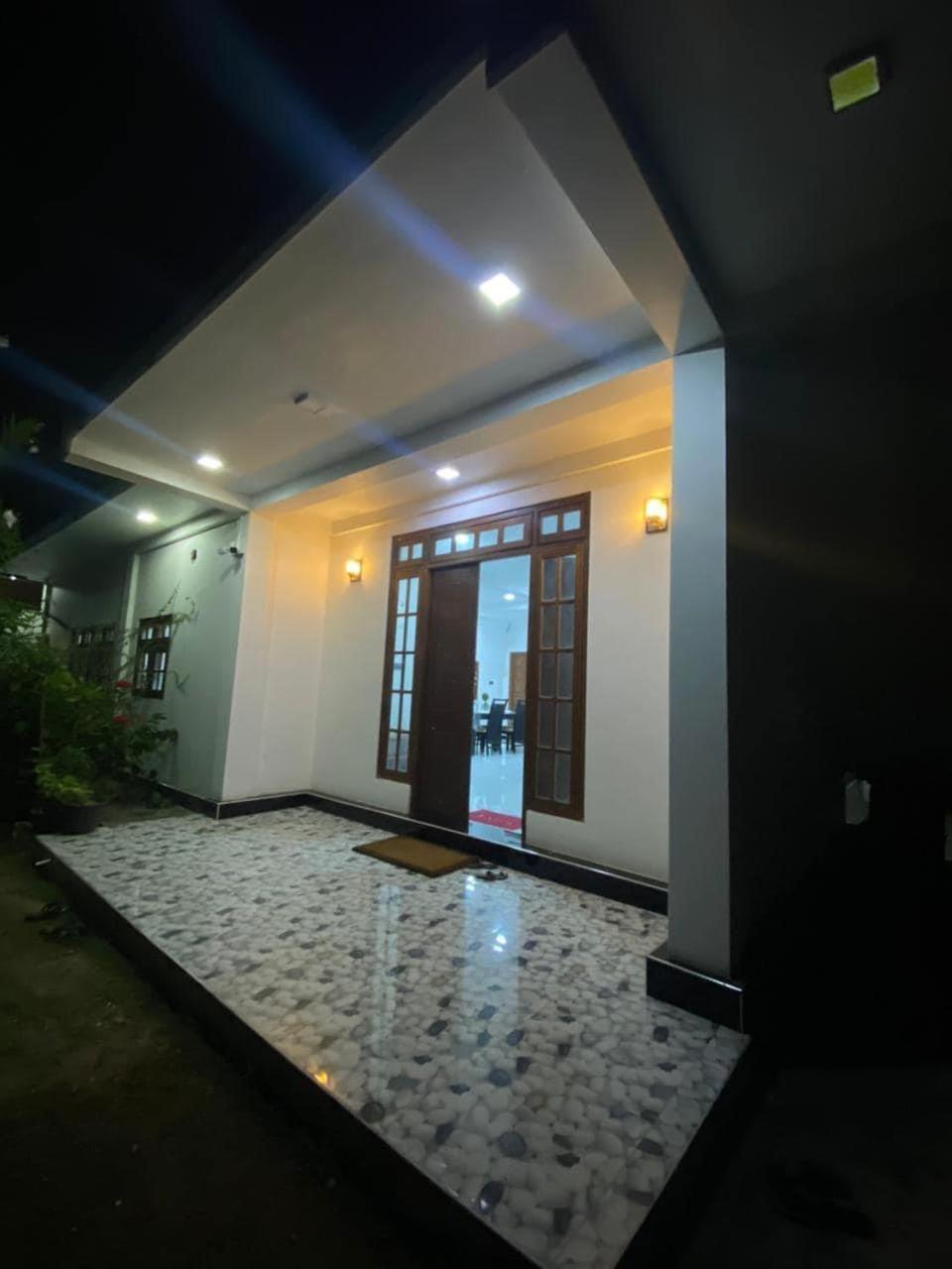 Lalitha Holiday Inn Jaffna Eksteriør bilde
